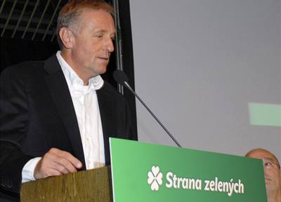 Premiér Mirek Topolánek vystoupil s projevem na sjezdu Strany zelených, který zaal 5. záí v Teplicích. 